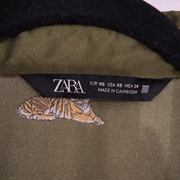 Zara Green Animal Print Midi Dress - Picture 2 of 4
